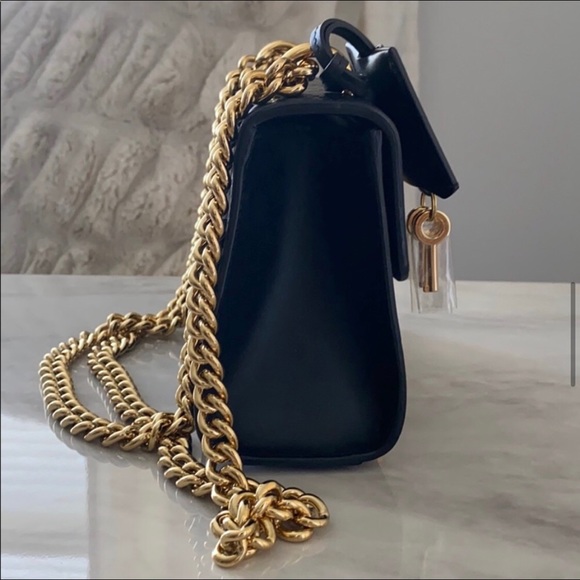 Gucci Padlock Small Signature Shoulder Bag (Black) - Picture 5 of 11